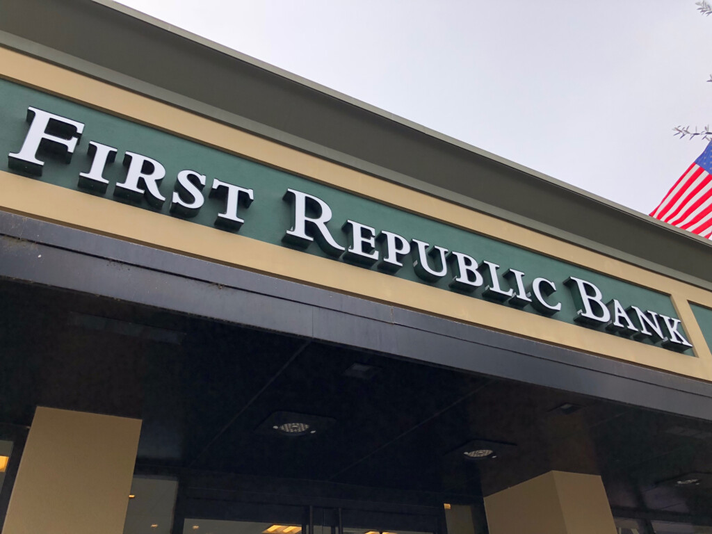 First Republic Bank Checking 2025 Review Should You Open 